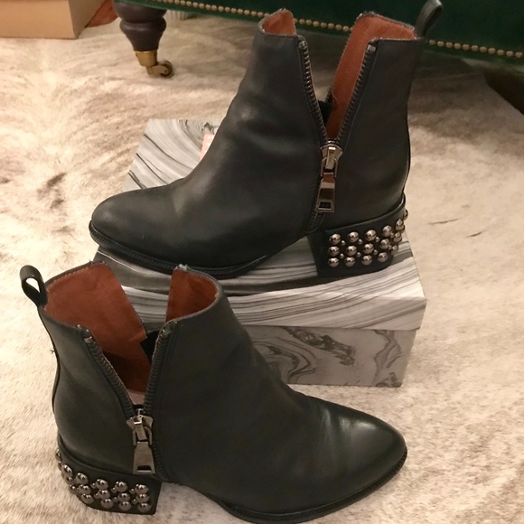 jeffrey campbell boone bootie